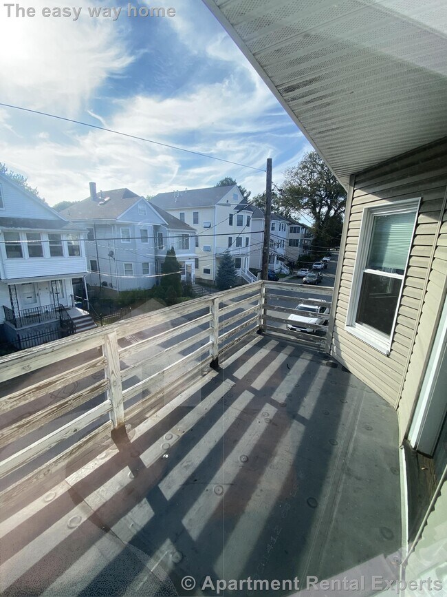 Building Photo - 42 Wilson Ave