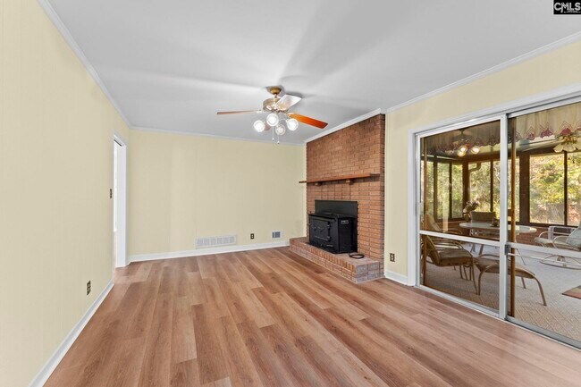 Building Photo - 1115 Gardendale Dr