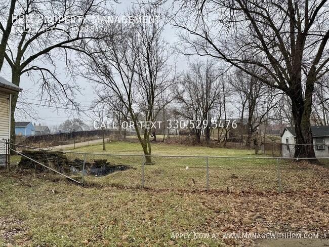 Building Photo - Land Contract