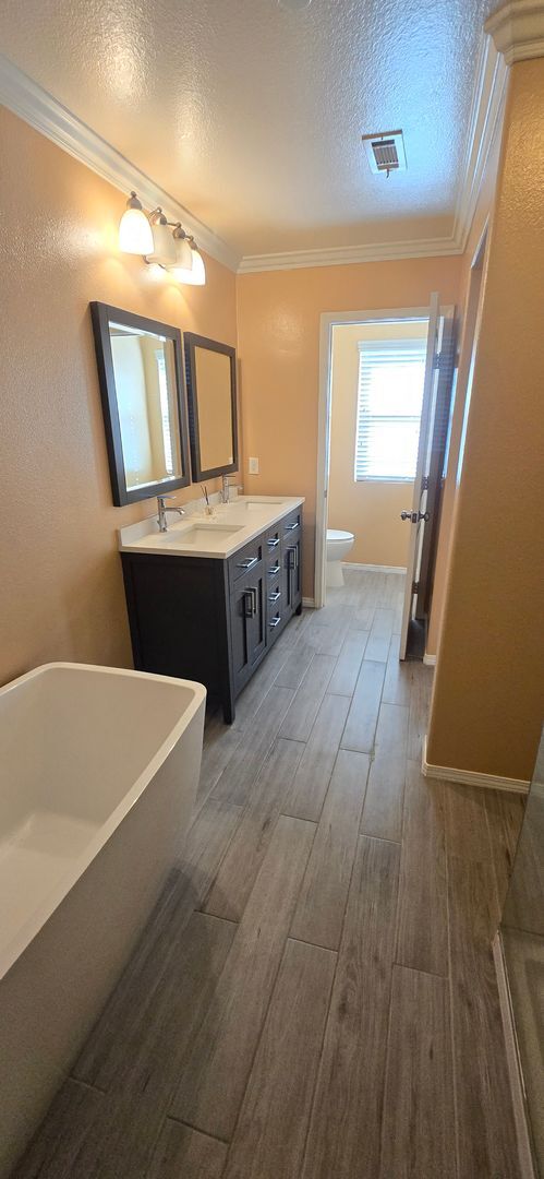 Building Photo - Beautifully maintained 2-bedroom, 2.5-bath with Loft • 1,504 sqft & 2-car garage.