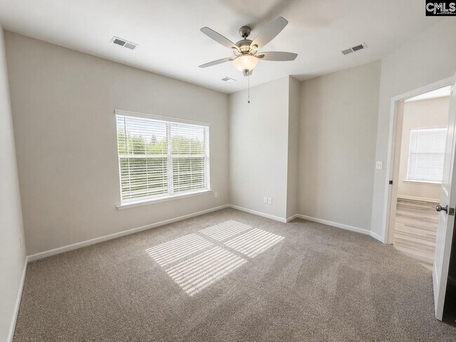 Building Photo - 820 Lodgepole Ln