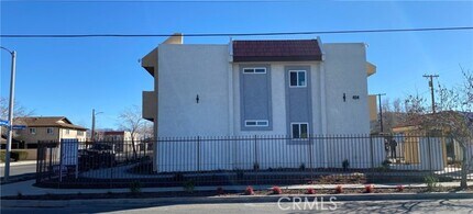 Building Photo - 454 E Ave Q3