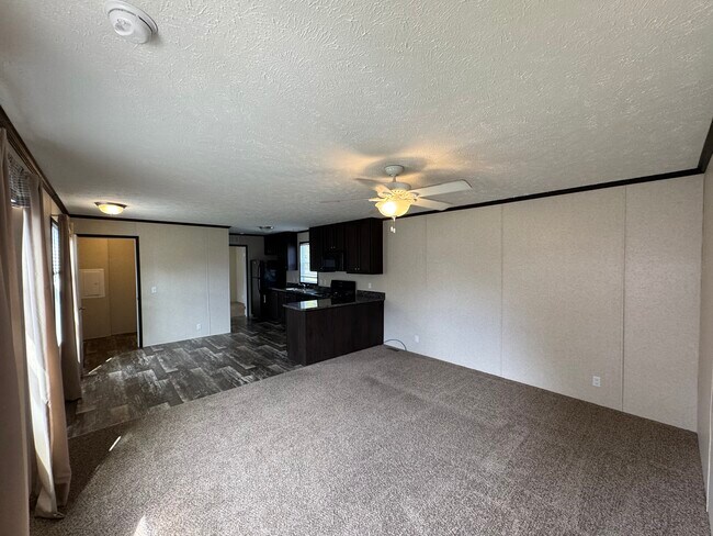 Building Photo - 46 Armstrong Ave