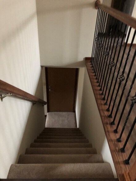 Building Photo - 509 Pepperhill Ct