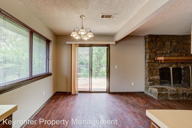 Building Photo - 3 br, 2 bath House - 8710 N 121st E Ave