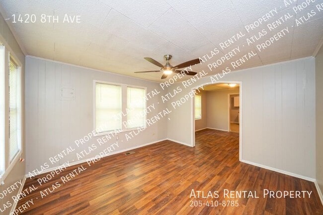 Building Photo - 1420 8th Ave