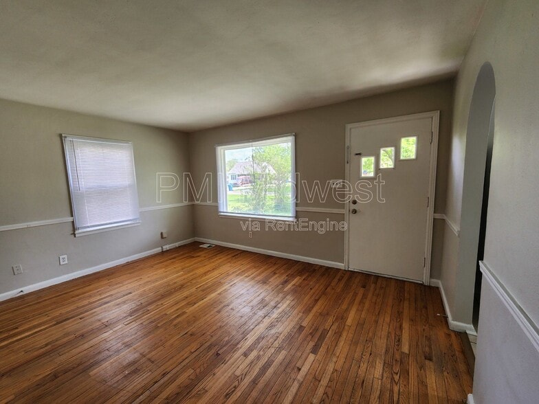 Building Photo - 354 S Biltmore Ave