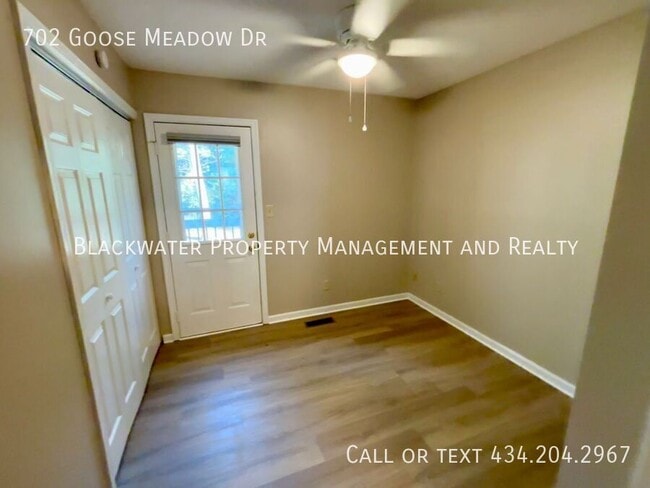 Building Photo - 702 Goose Meadow Dr