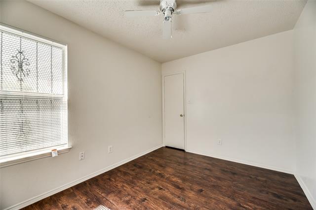 Building Photo - 10340 Blackjack Oaks Dr