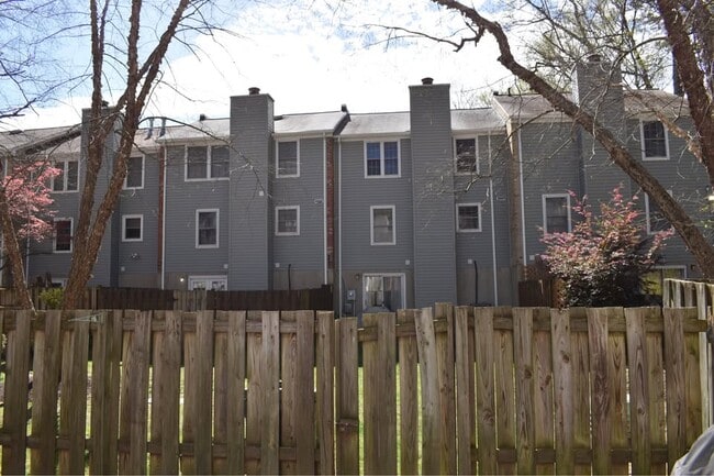 Building Photo - 1508 Professor Ct