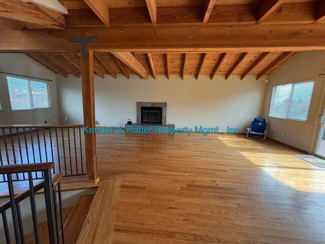 Building Photo - Spacious Seacliff Home - Close to the Beach!