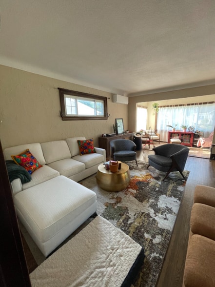 Building Photo - 1139 Maryland Ave E