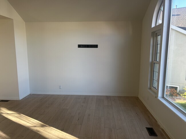 Building Photo - 11562 Cherry Knoll Cir