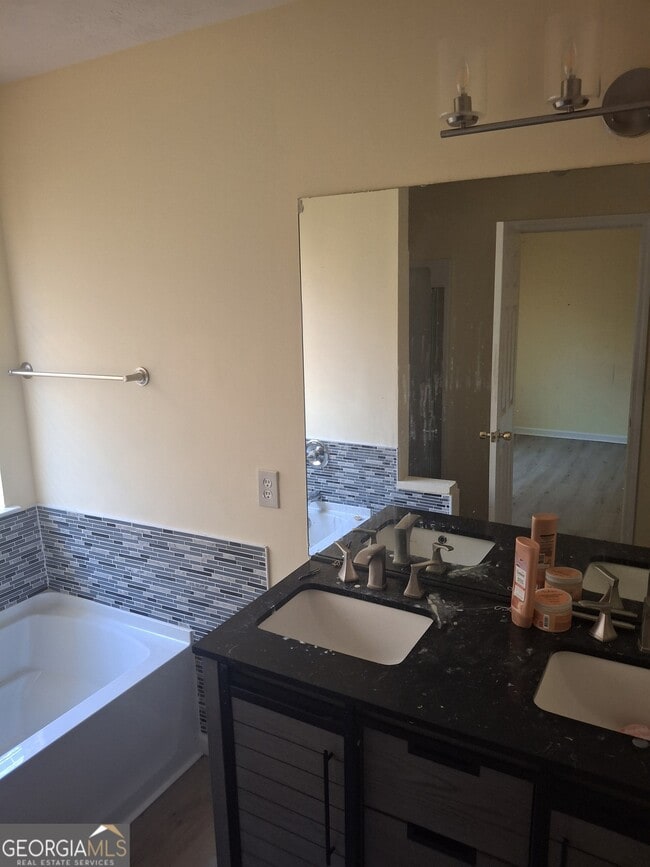 Building Photo - 2708 Field Spring Dr