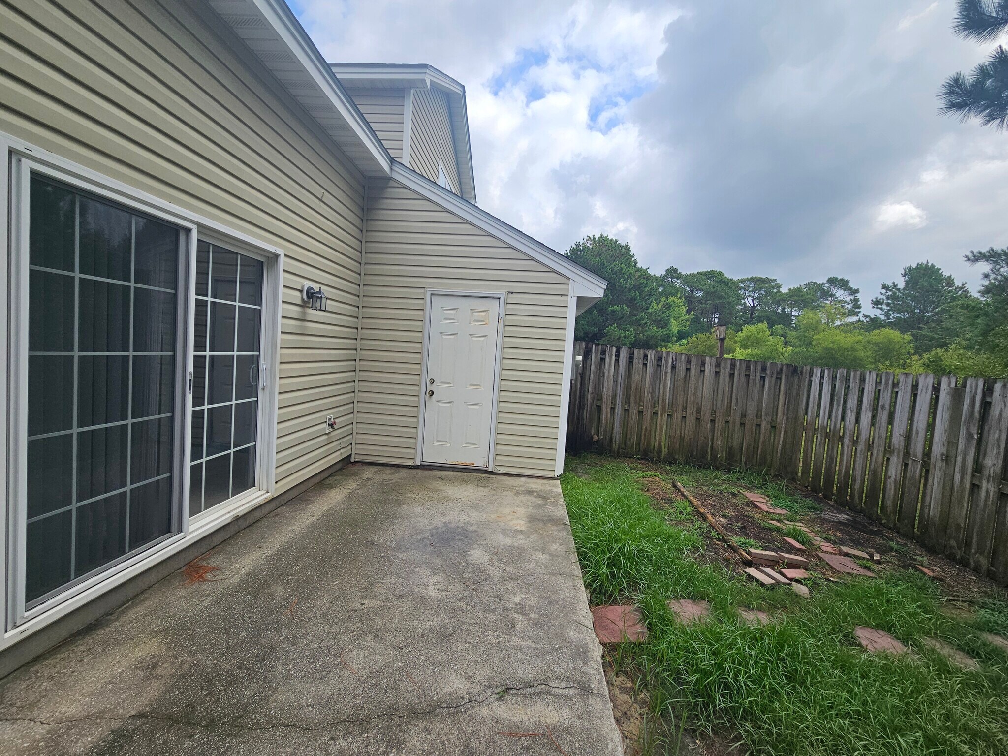Building Photo - 4212 Winding Branches Dr