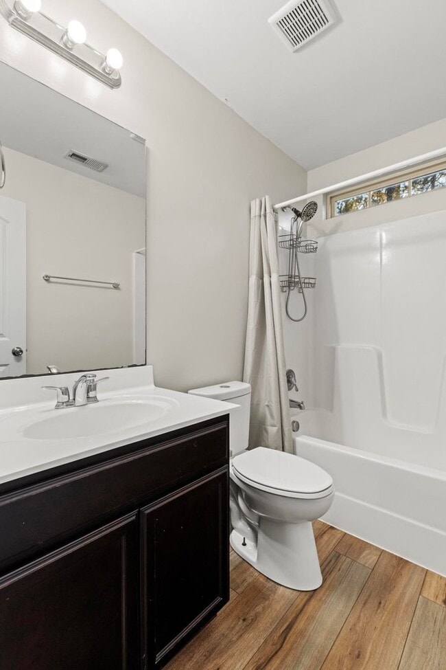 Building Photo - Available now in Sneads Ferry, NC! Close to base