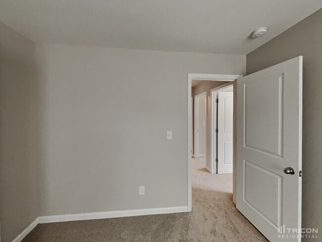 Building Photo - 147 Southwind Ln