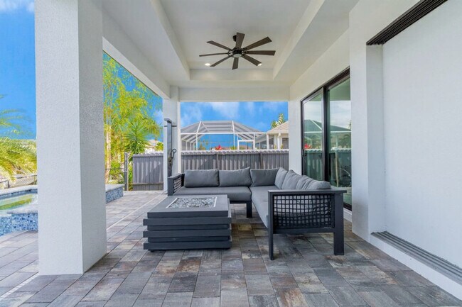 Building Photo - 3611 Gulfstream Pkwy