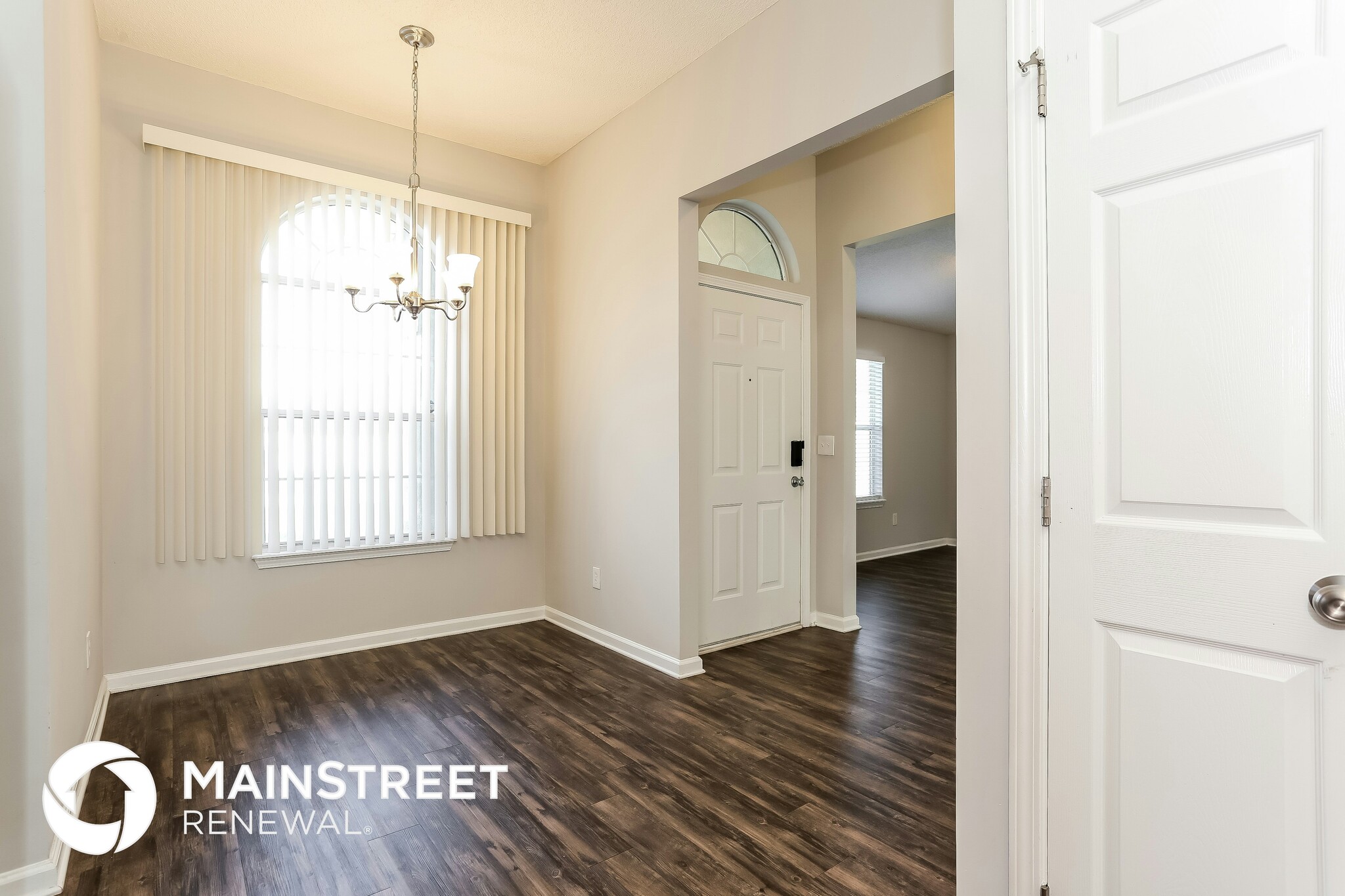 Building Photo - 3757 Woodbriar Dr