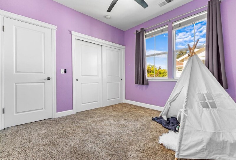 Building Photo - 2455 Prairie Ln