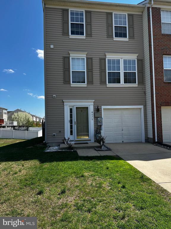 Building Photo - 4675 Harrier Way