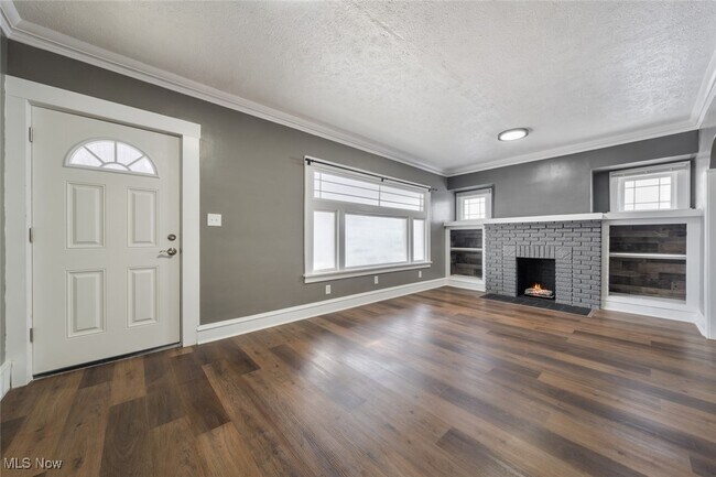 Building Photo - 3904 Ardmore Ave