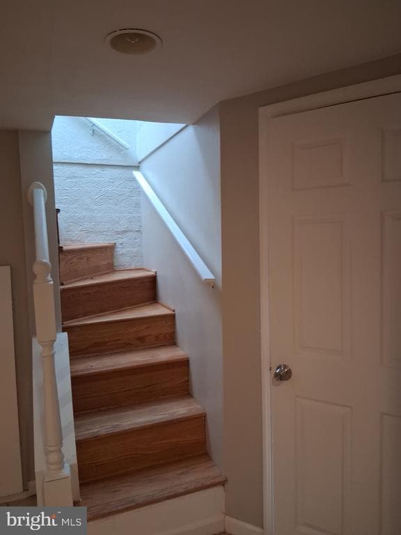 Building Photo - 1517 Beaver Heights Ln