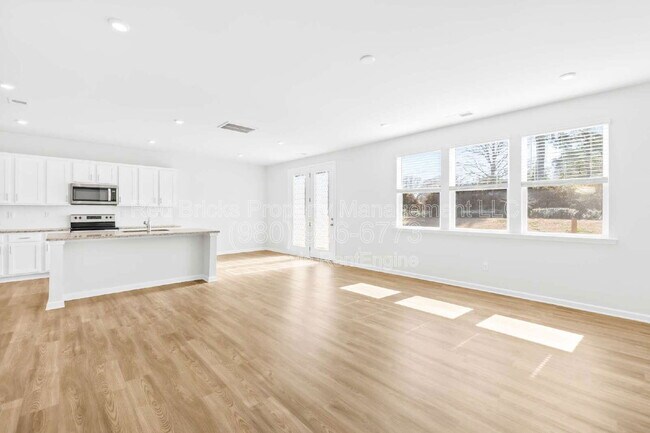 Building Photo - 2128 Blue Sky Mdws Dr