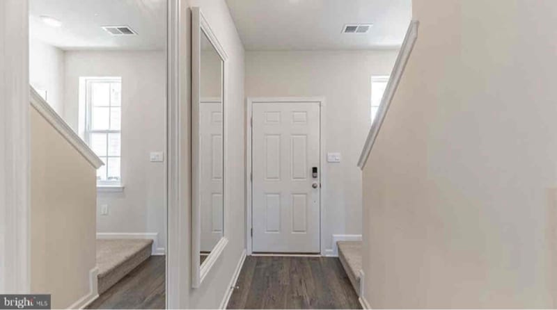 Building Photo - 305 Mazzeo Dr