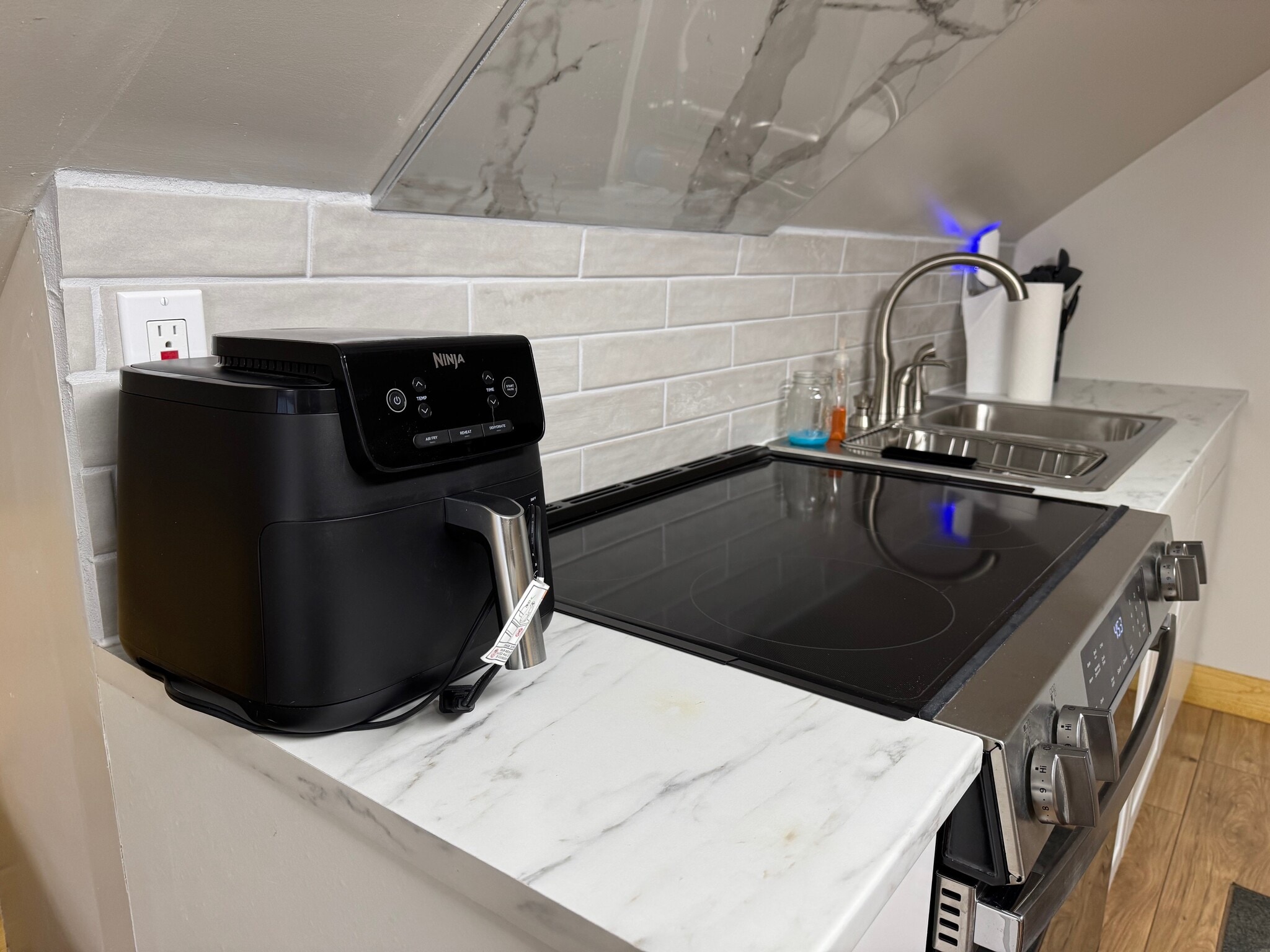 Building Photo - 2470 Crow Valley Rd NW