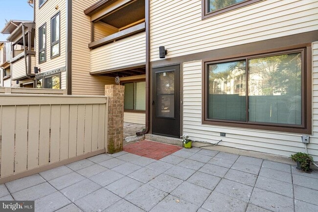 Building Photo - 9410 Walburg Way