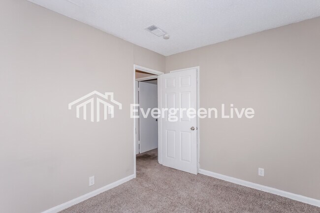 Building Photo - 1456 Rolling Hills Dr