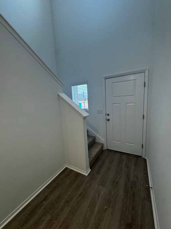 Building Photo - 6813 SW Dignity Ave