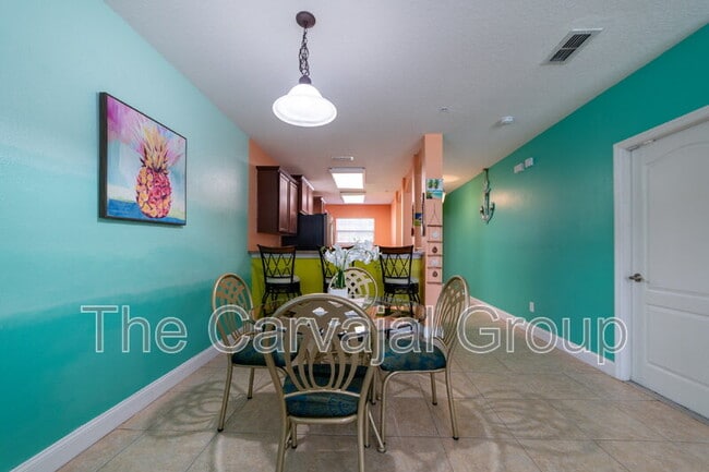 Building Photo - 10100 Green Branch Ct