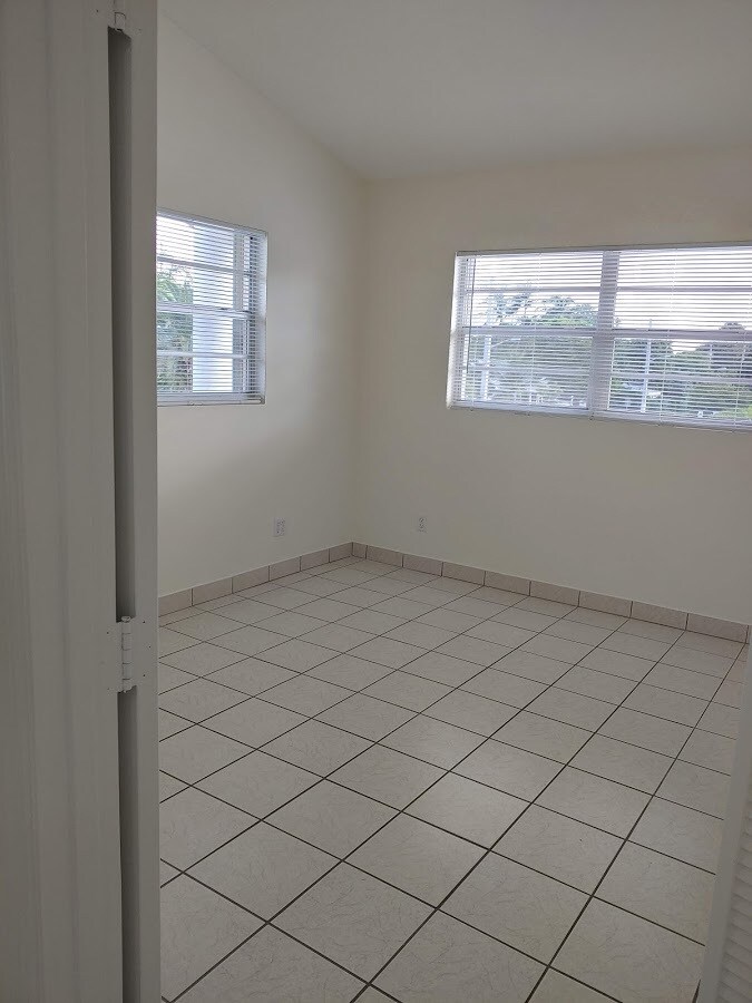 Building Photo - 1504 Flagler Ave