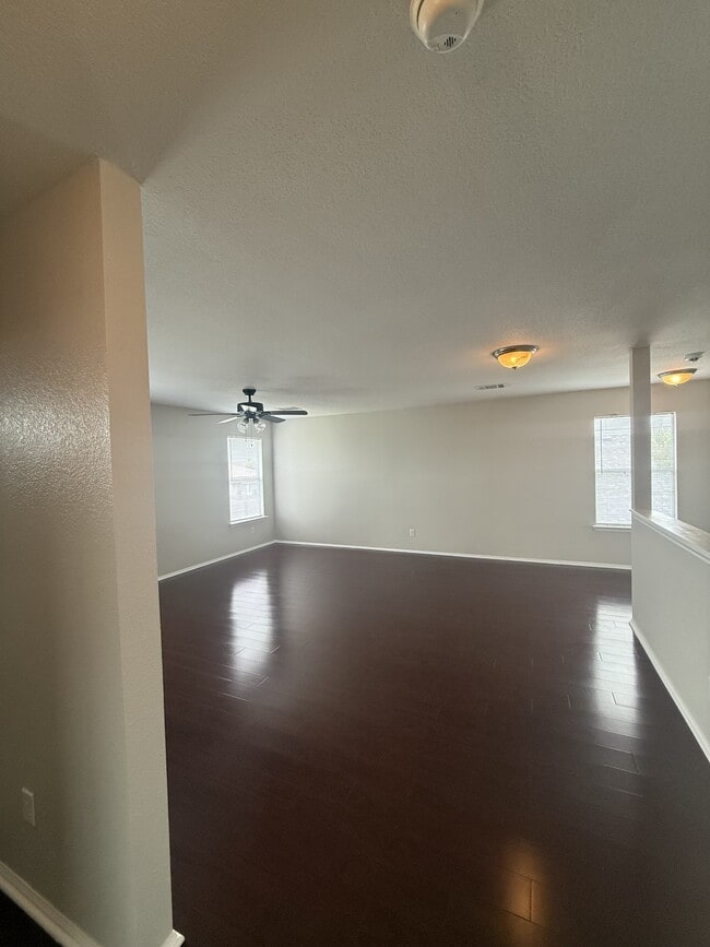 Building Photo - 502 Constellation Dr