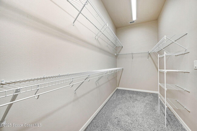 Building Photo - 8117 Tethys Ct