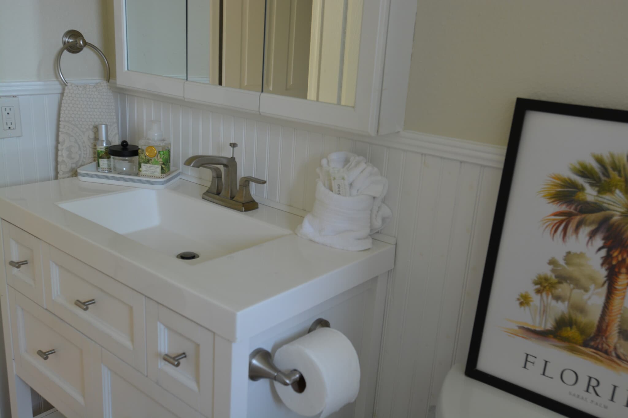 Main Bathroom - 4815 3rd Ave NW
