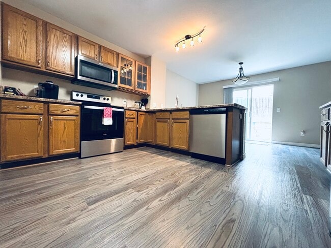 Building Photo - 6140 Faxon Ct