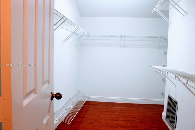 Building Photo - 11151 Minneapolis Dr