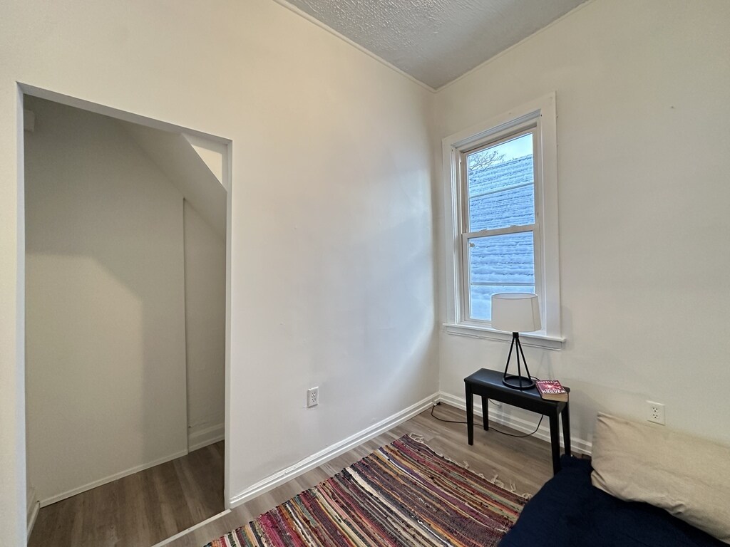 Building Photo - 1626 N Fairfield Ave