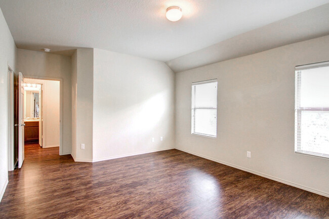 Building Photo - Aspen Park West - 2818 Aspen Meadow, San A...