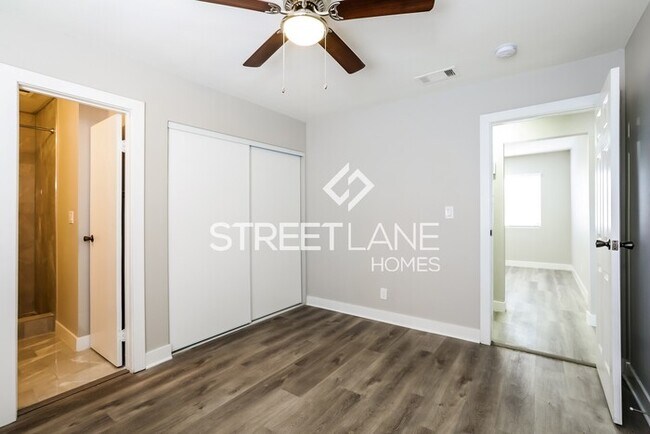 Building Photo - MEMORIAL DAY SPECIAL!! NOW OFFERING FIRST ...