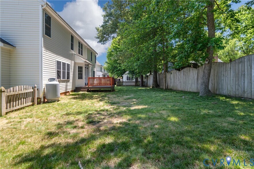 Building Photo - 3924 Liberty Point Dr