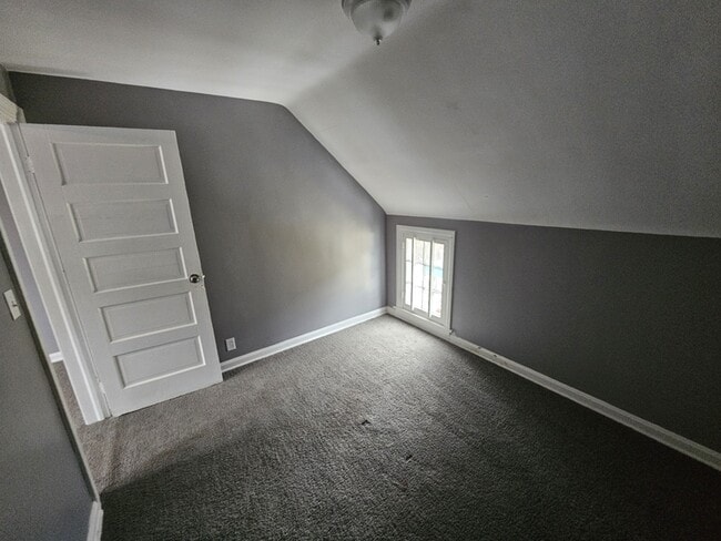 Building Photo - 3336 W 54th St