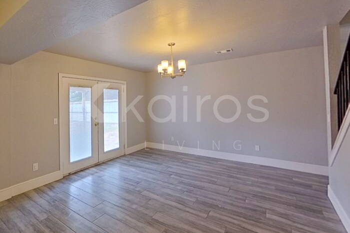 Building Photo - 4522 Chisholm Trail