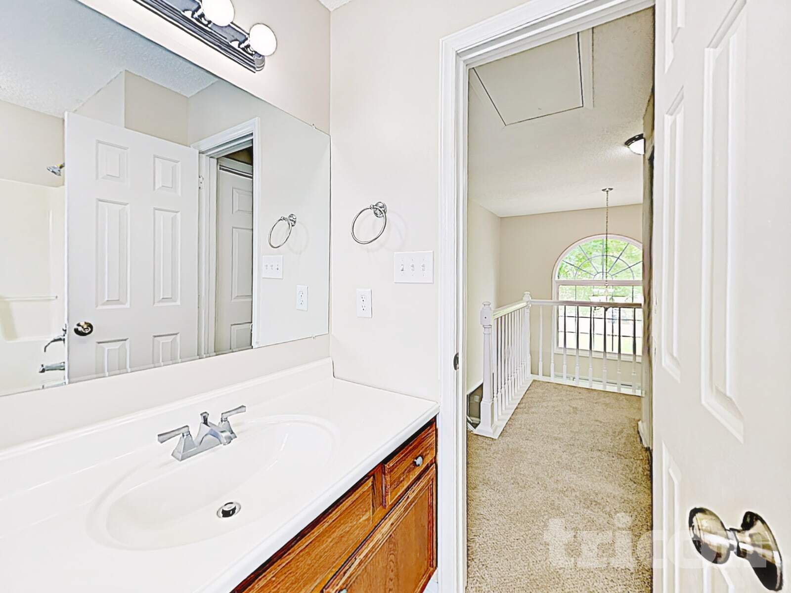 Building Photo - 9010 Whitetail Ct