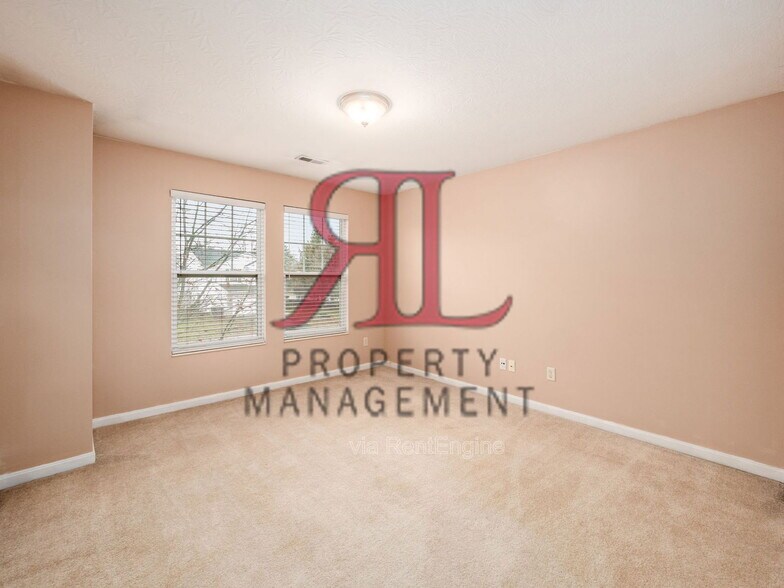 Building Photo - 1880 Prominence Dr