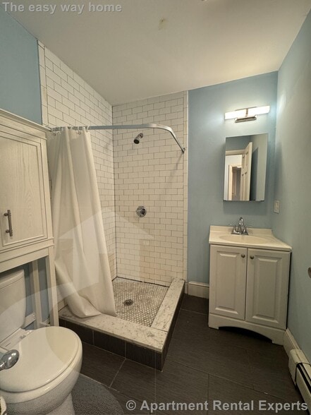 Building Photo - 68 Beacon St