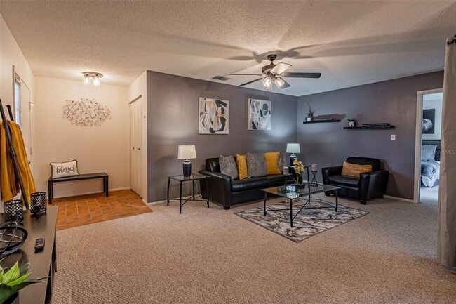 Building Photo - 6308 Fernbrook Ct